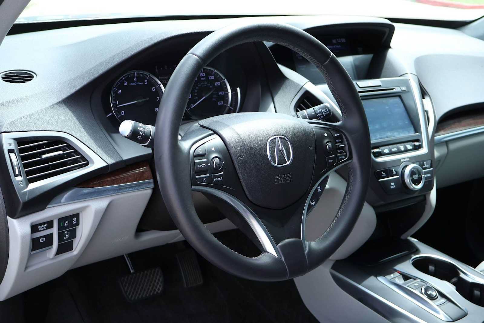 Certified 2018 Acura MDX FWD image 2