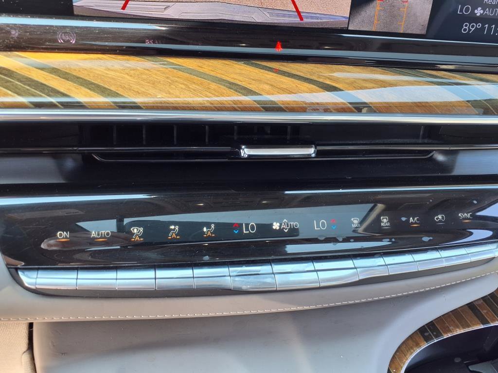 Certified 2023 Cadillac Escalade Premium Luxury Platinum image 37