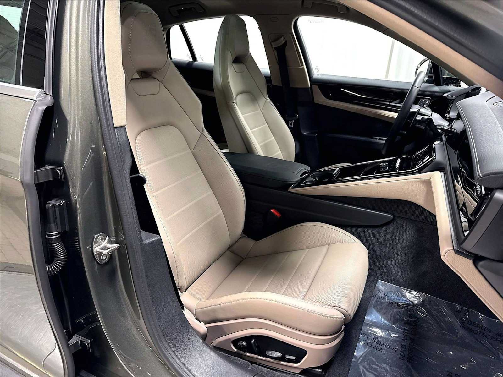 Used 2025 Porsche Panamera 4 AWD/4WD image 28