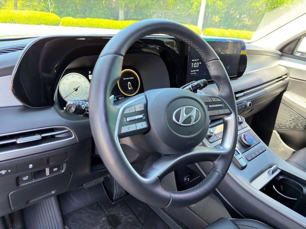 Used 2025 Hyundai Palisade SEL FWD image 14