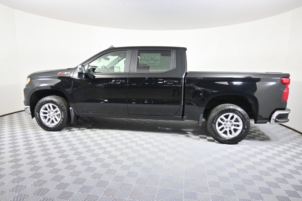 New 2026 Chevrolet Silverado 1500 LT w/ Z71 Off-Road Package image 3
