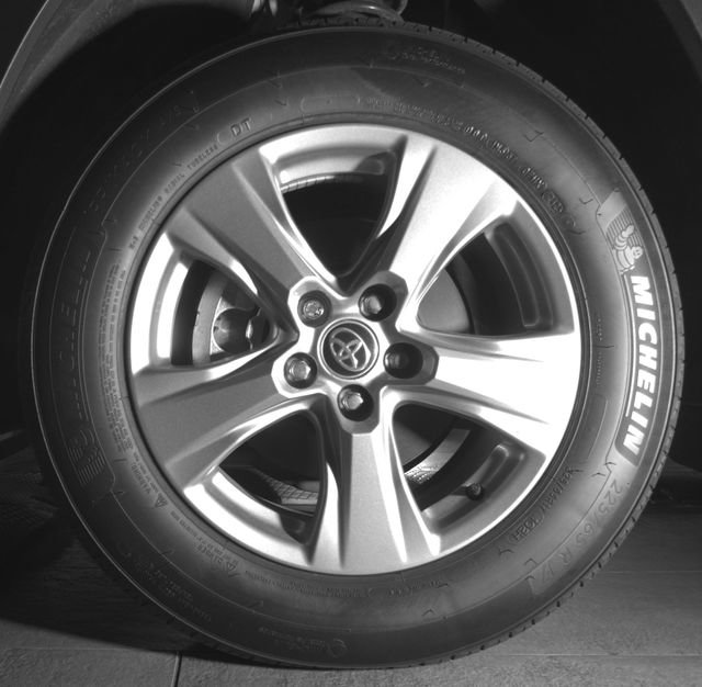 Used 2025 Toyota RAV4 XLE AWD/4WD image 9