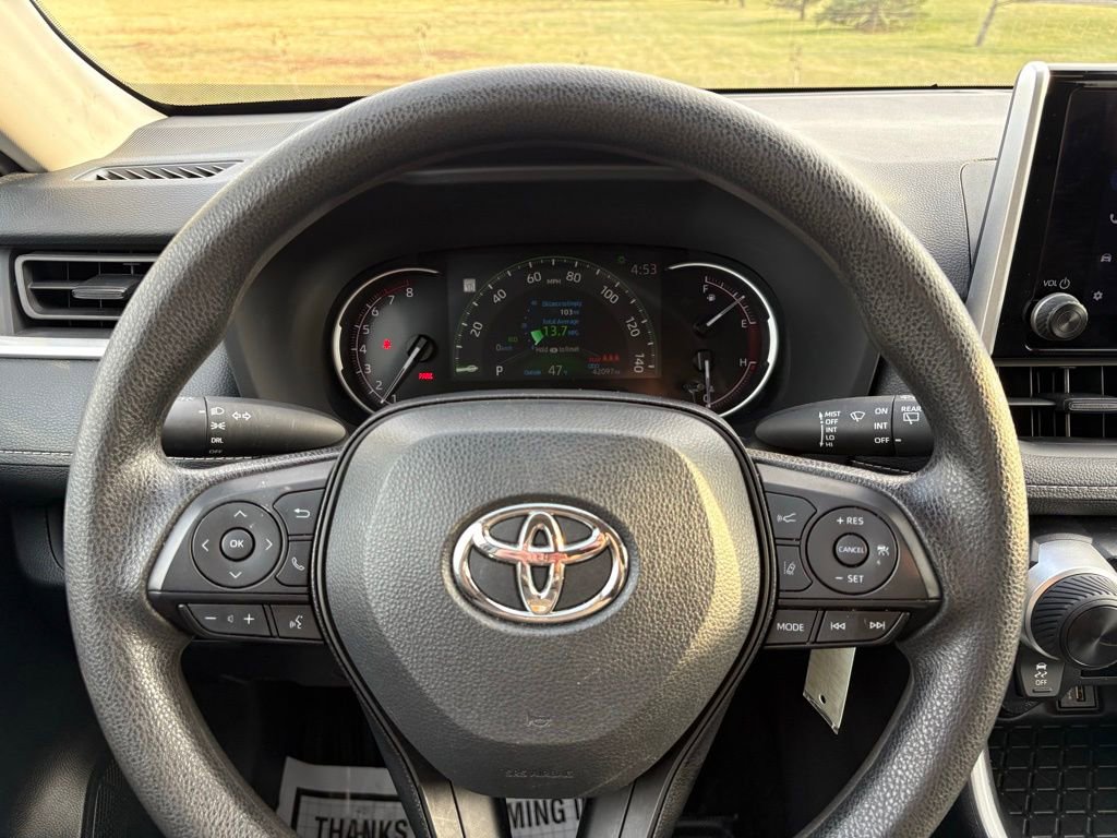 Used 2024 Toyota RAV4 LE image 28