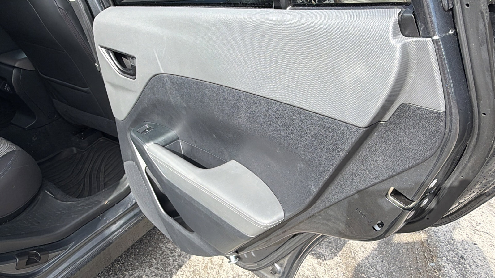 Used 2024 Subaru Crosstrek 2.0i Premium image 21