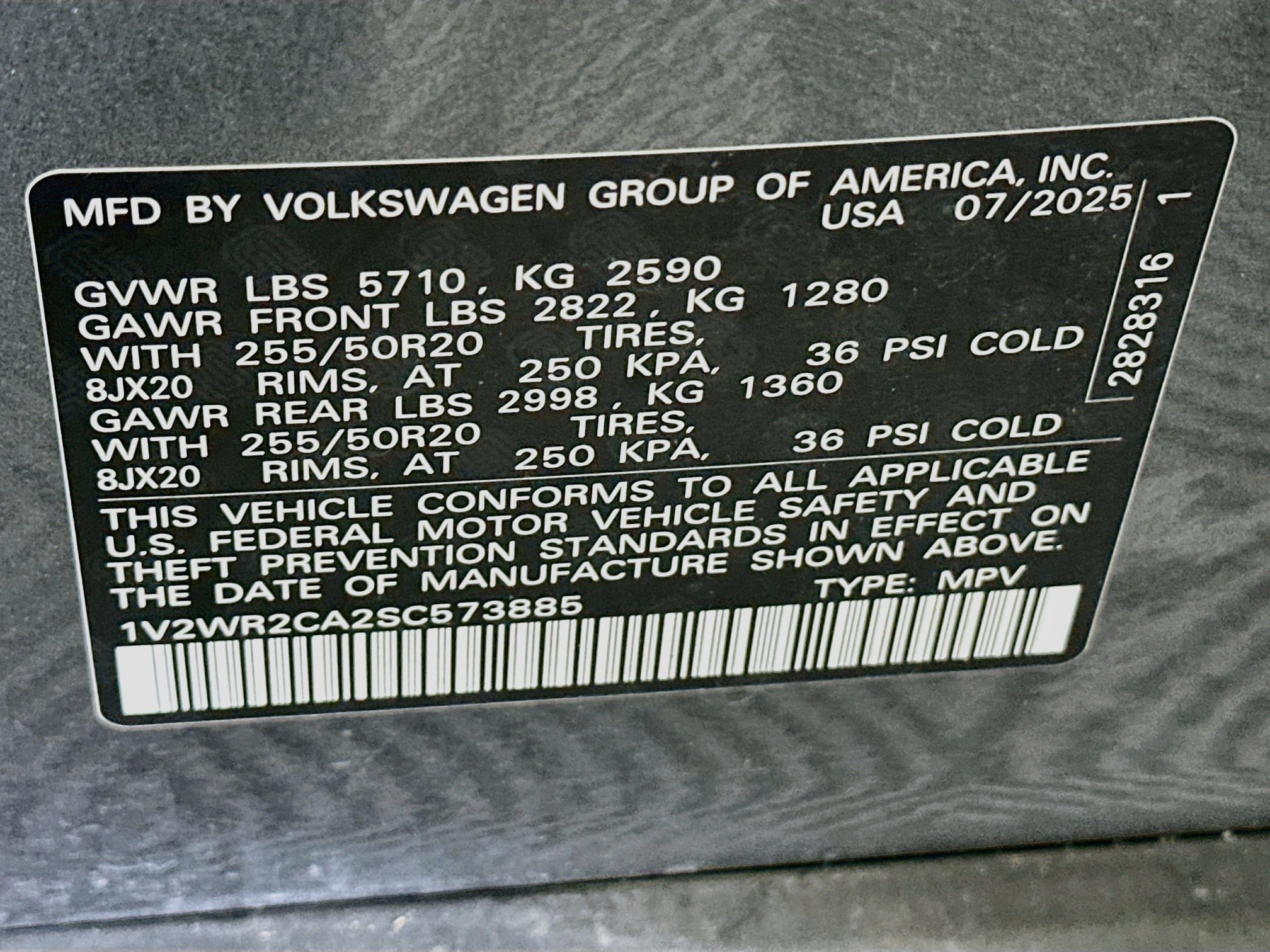 Used 2025 Volkswagen Atlas SE FWD image 12