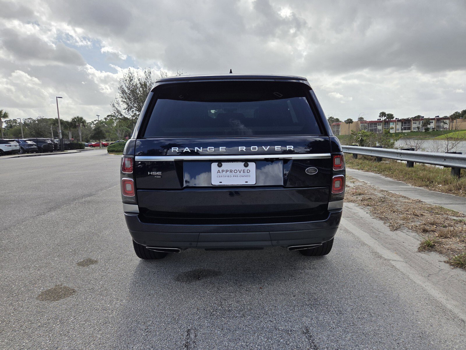 Used 2020 Land Rover Range Rover HSE image 6