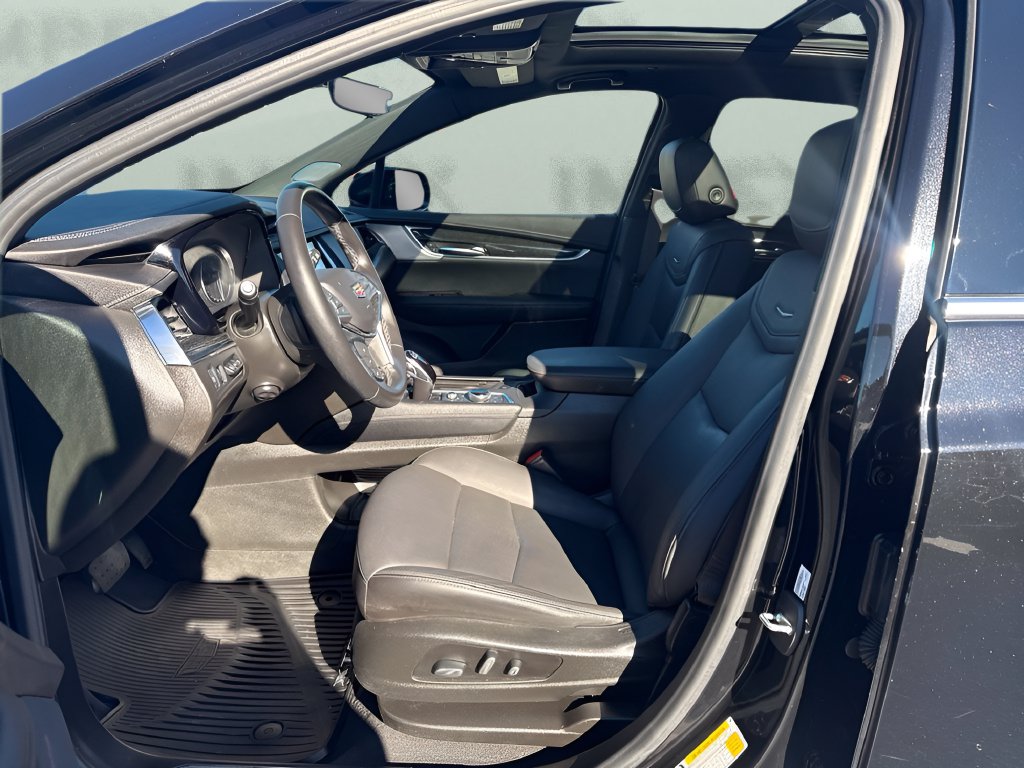 Used 2021 Cadillac XT5 Premium Luxury AWD/4WD image 9