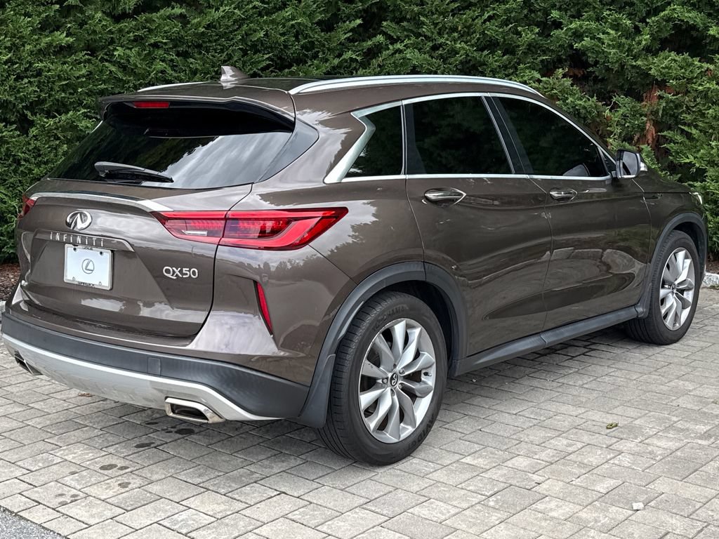 Used 2019 INFINITI QX50 Luxe w/ Navigation Package AWD/4WD image 6