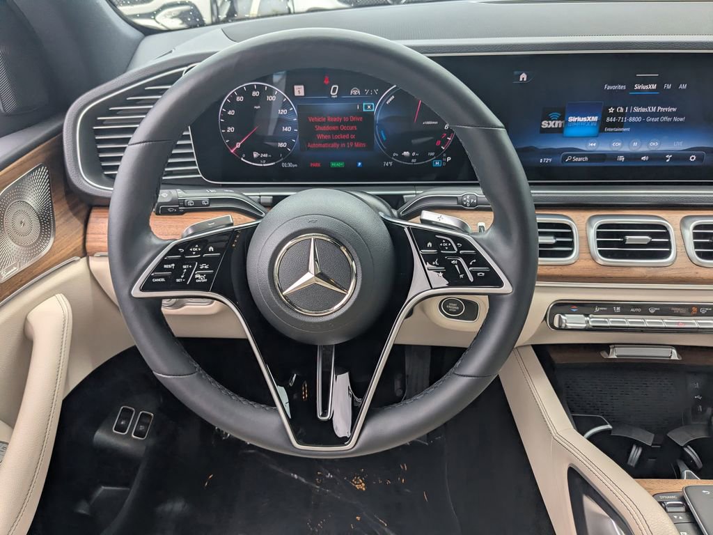 Used 2025 Mercedes-Benz GLE 450e 4MATIC image 3