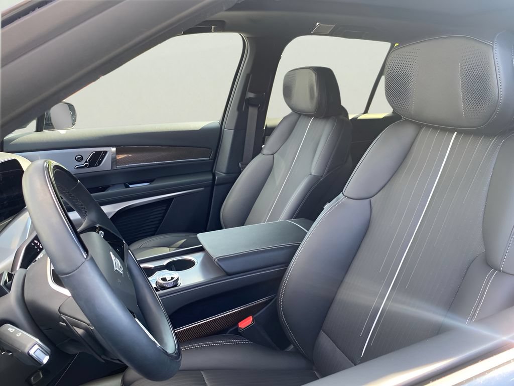 Used 2026 Cadillac Vistiq Sport w/ LPO, Floor Liner Package AWD/4WD image 13