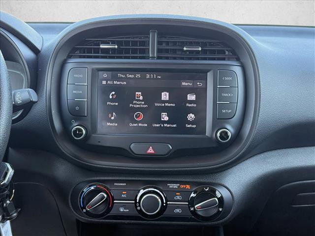 Used 2023 Kia Soul LX w/ LX Technology Package image 17