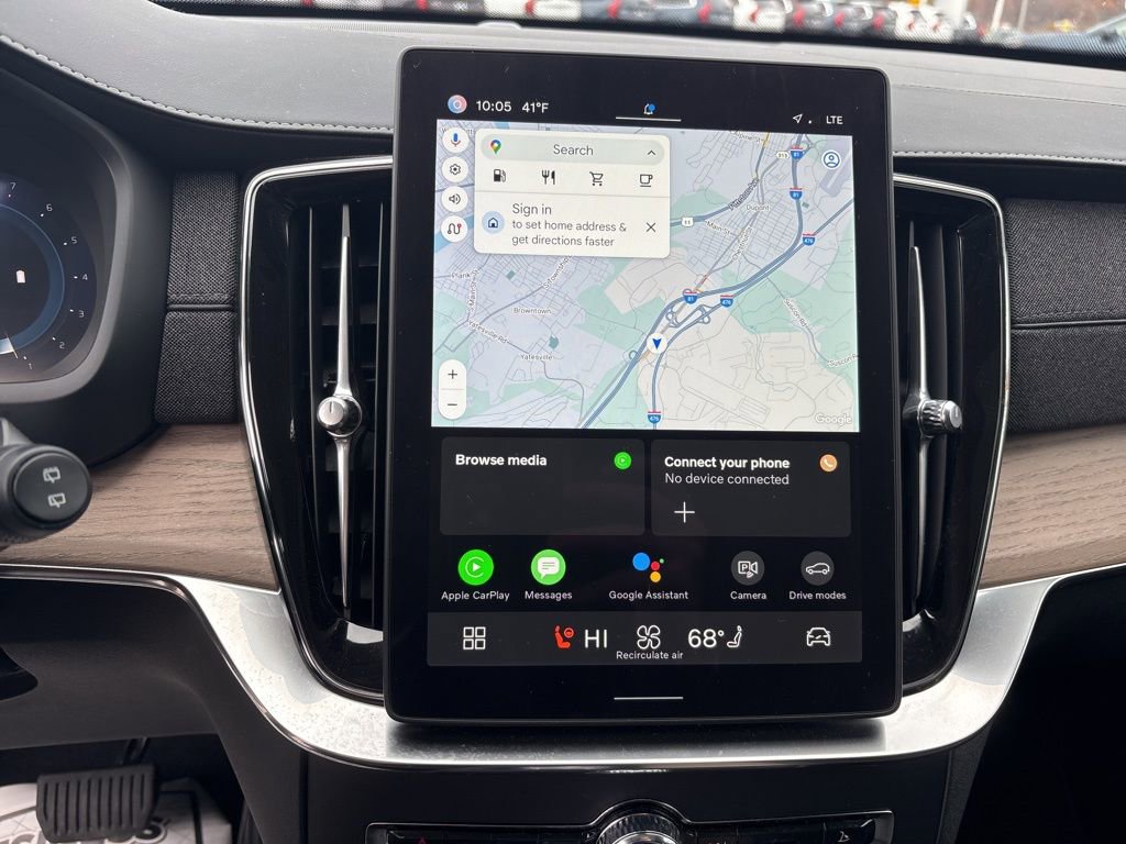 Certified 2025 Volvo XC90 B5 Plus AWD/4WD image 26