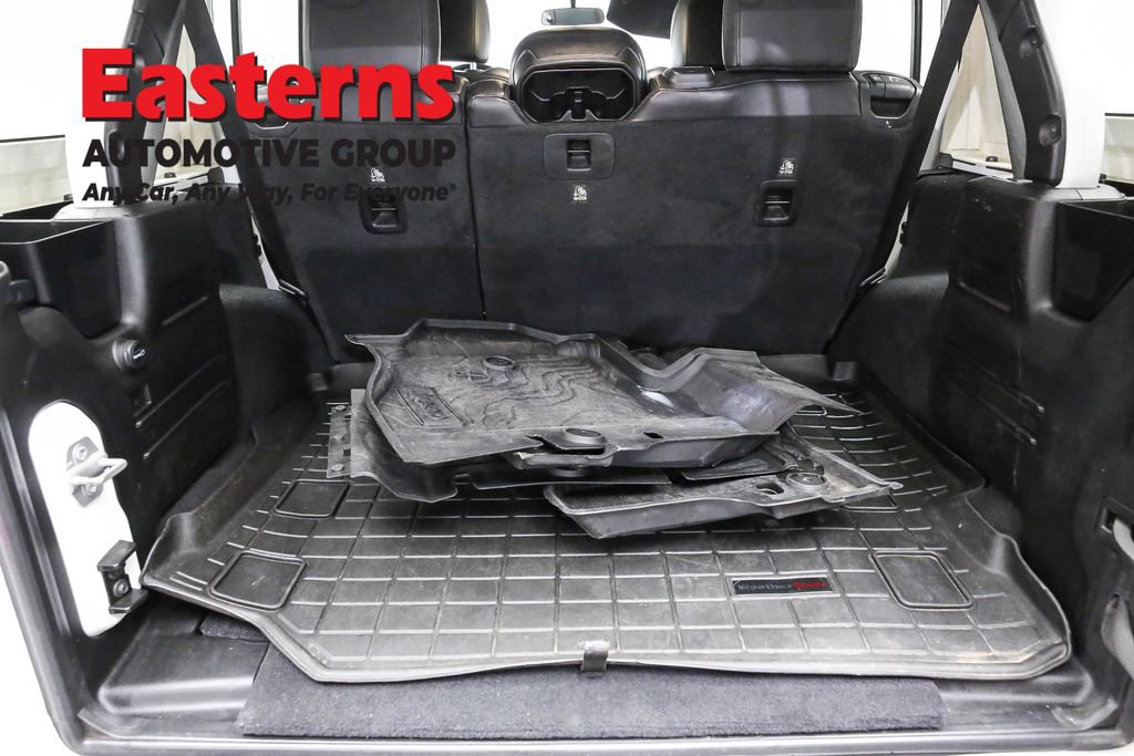 Used 2020 Jeep Wrangler Unlimited Rubicon w/ LED Lighting Group AWD/4WD image 9