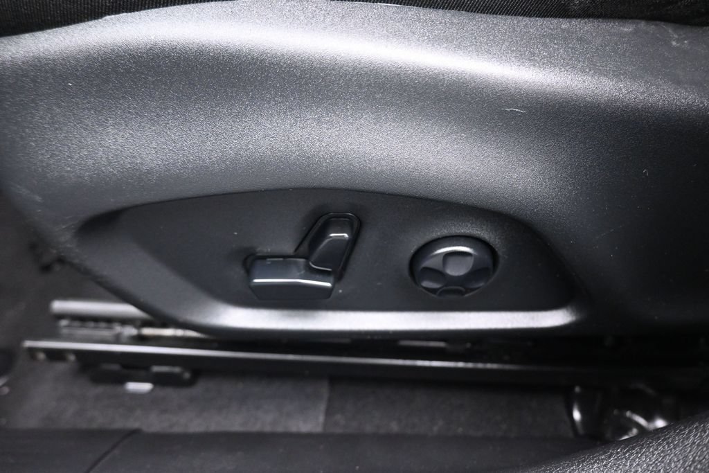 Used 2019 Jeep Compass Latitude AWD/4WD image 12