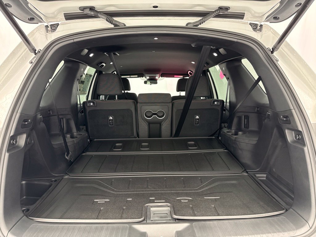 New 2026 Honda Pilot Sport image 8