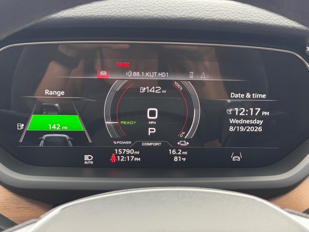 Used 2023 Audi e-tron GT Prestige w/ Prestige Package AWD/4WD image 19