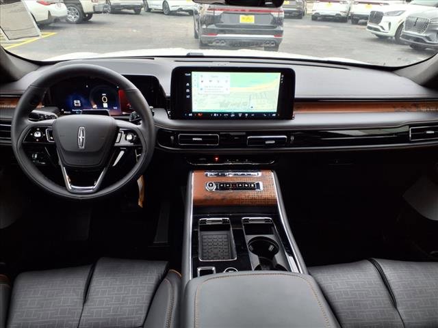 New 2025 Lincoln Aviator Black Label image 6