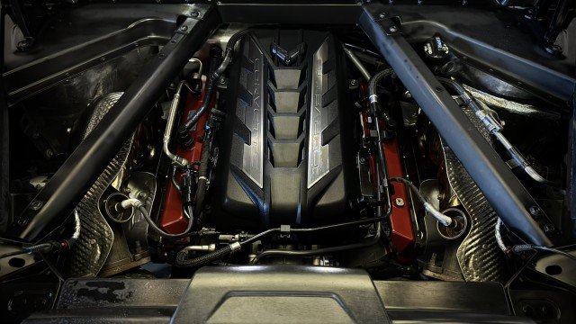Used 2024 Chevrolet Corvette Stingray Premium Cpe w/ Z51 Performance Package RWD image 32