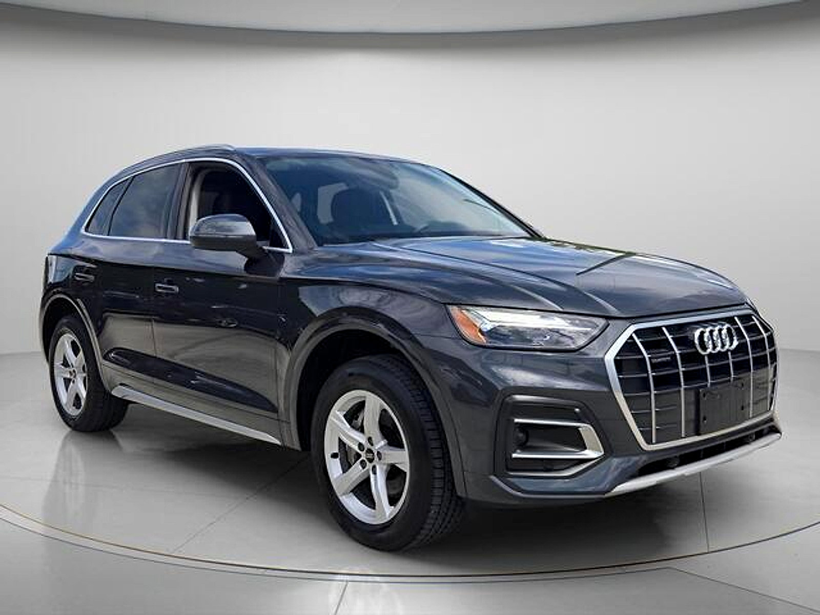 Used 2023 Audi Q5 2.0T Premium w/ Convenience Package AWD/4WD image 9