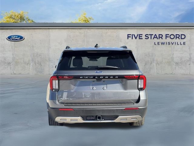 Used 2025 Ford Explorer Active w/ Active Comfort Package image 5