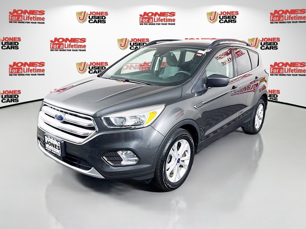 Used 2018 Ford Escape SE w/ Ford Safe & Smart Package FWD image 11