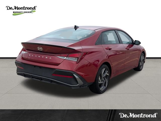 Certified 2025 Hyundai Elantra Sport image 5