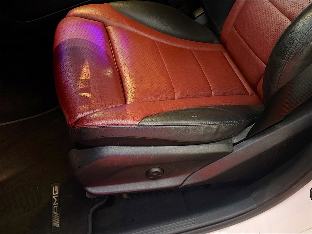 Used 2022 Mercedes-Benz GLC 300 4MATIC Coupe image 21