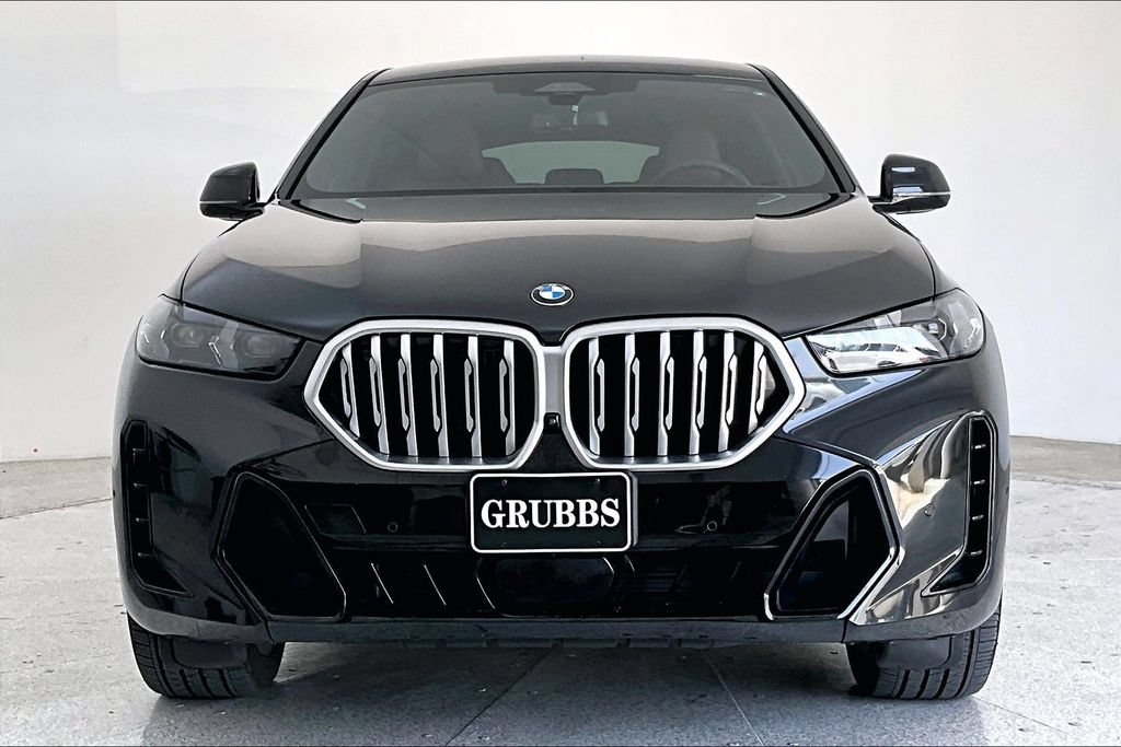 Used 2024 BMW X6 xDrive40i w/ Parking Assistance Package AWD/4WD image 3