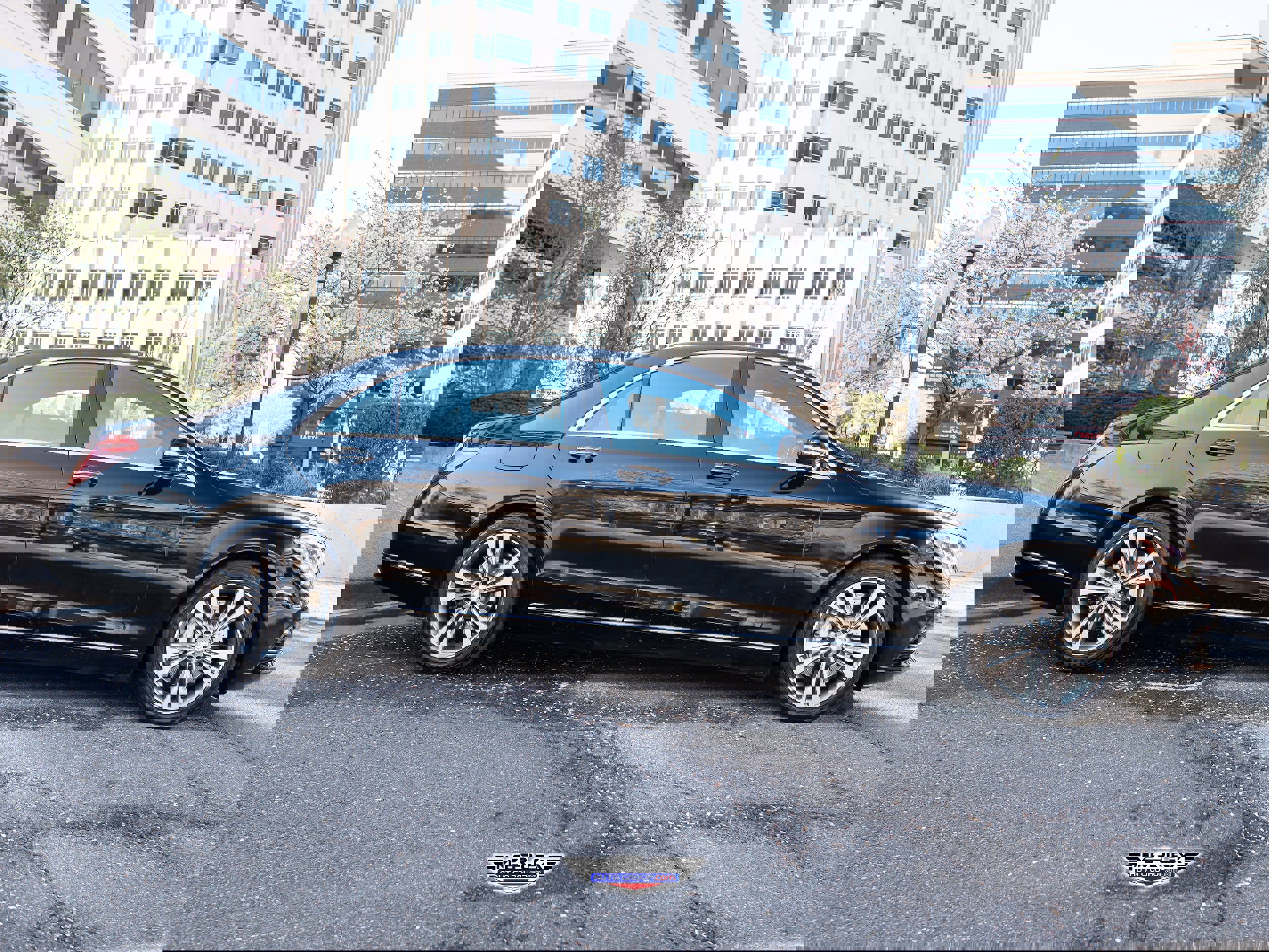 Used 2015 Mercedes-Benz S 550 4MATIC Sedan image 8