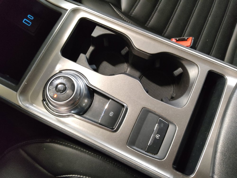 Used 2023 Ford Edge SEL image 26