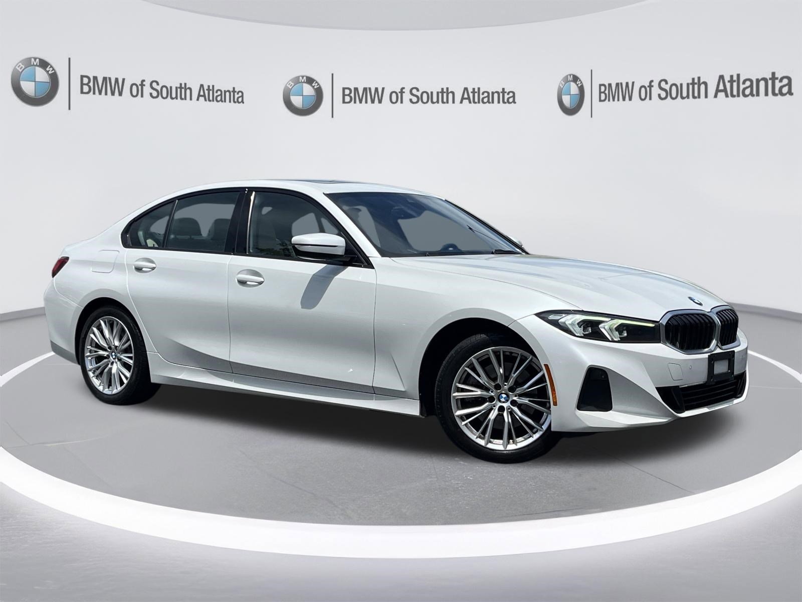 Used 2023 BMW 330i Sedan w/ Driving Assistance Package RWD image 2