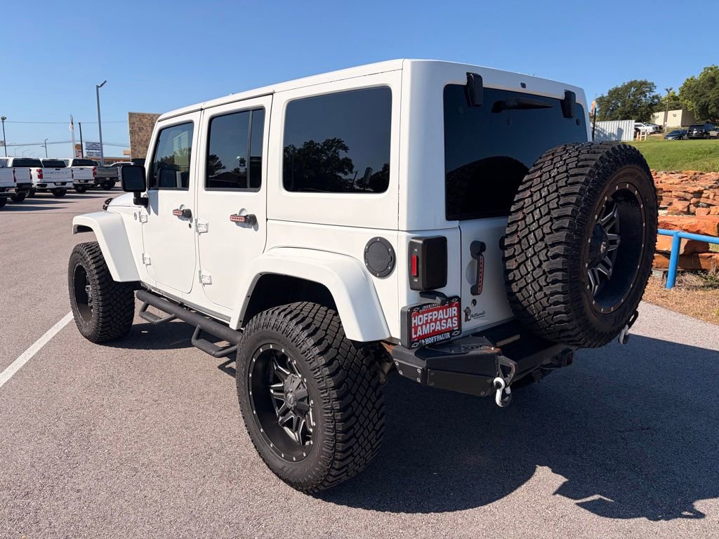 Used 2014 Jeep Wrangler Unlimited Sahara w/ Connectivity Group AWD/4WD image 2