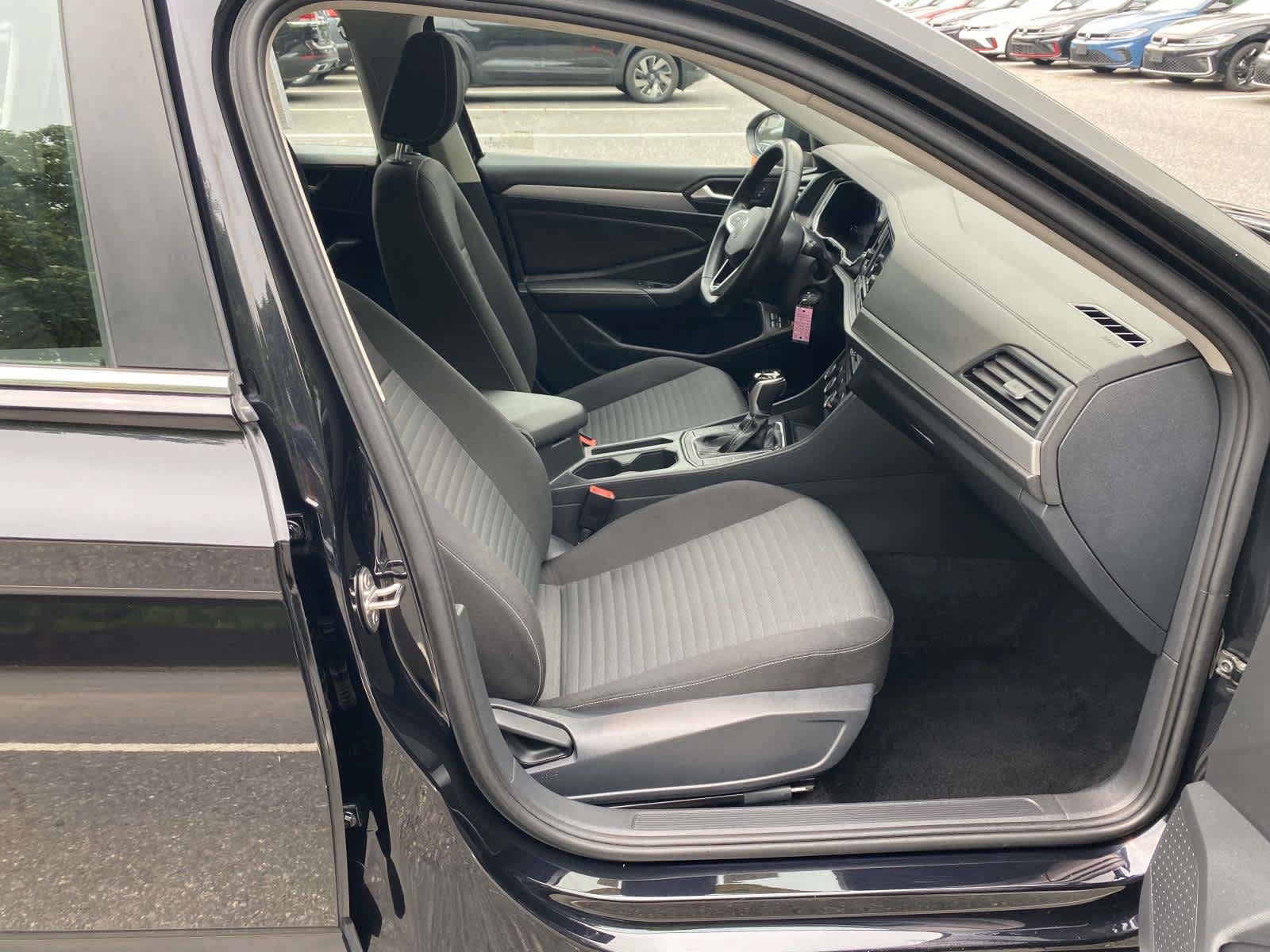 Certified 2024 Volkswagen Jetta S FWD image 27