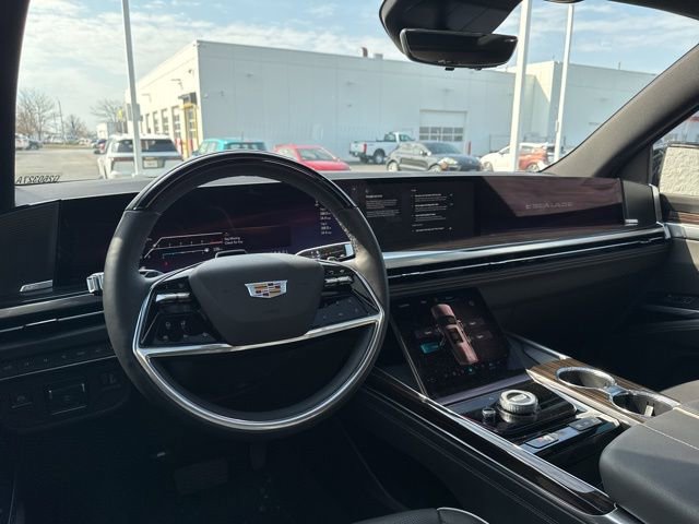 Used 2025 Cadillac Escalade Premium Luxury w/ Touring Package image 14