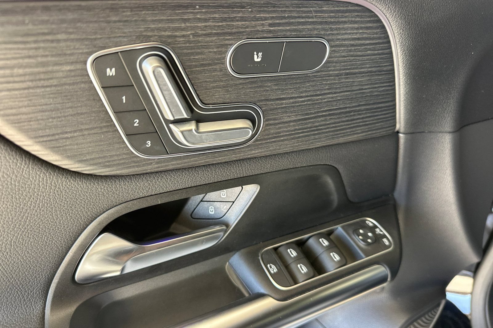 Used 2023 Mercedes-Benz GLA 250 4MATIC image 11