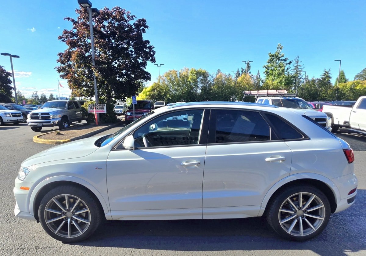 Used 2018 Audi Q3 2.0T Premium FWD image 4