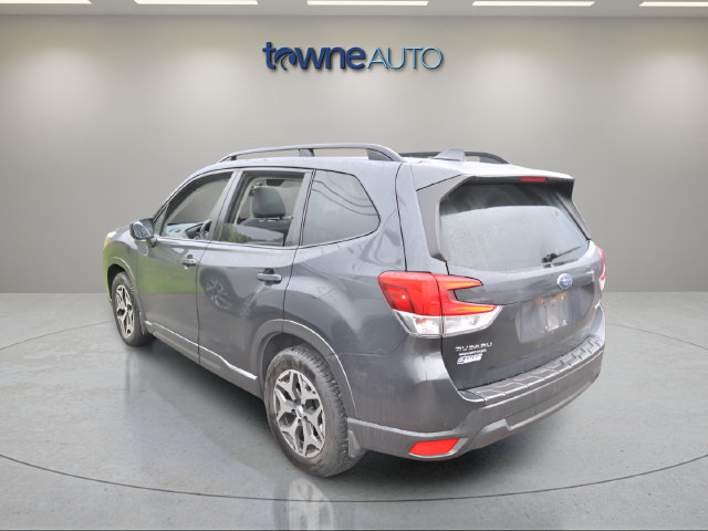 Used 2019 Subaru Forester Premium w/ All-Weather Package AWD/4WD image 3