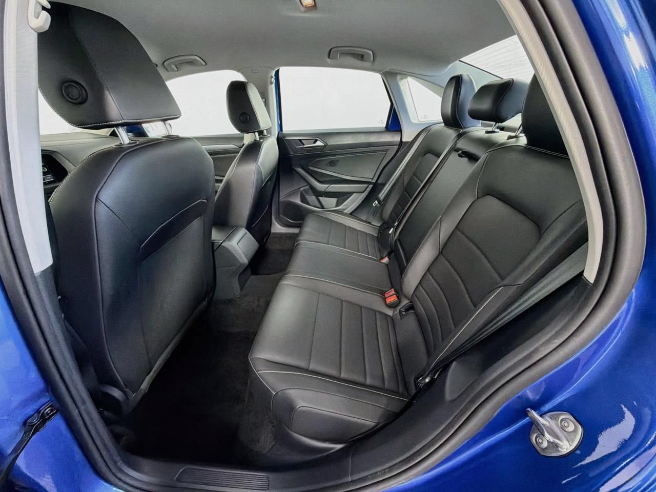 Used 2024 Volkswagen Jetta SE FWD image 39