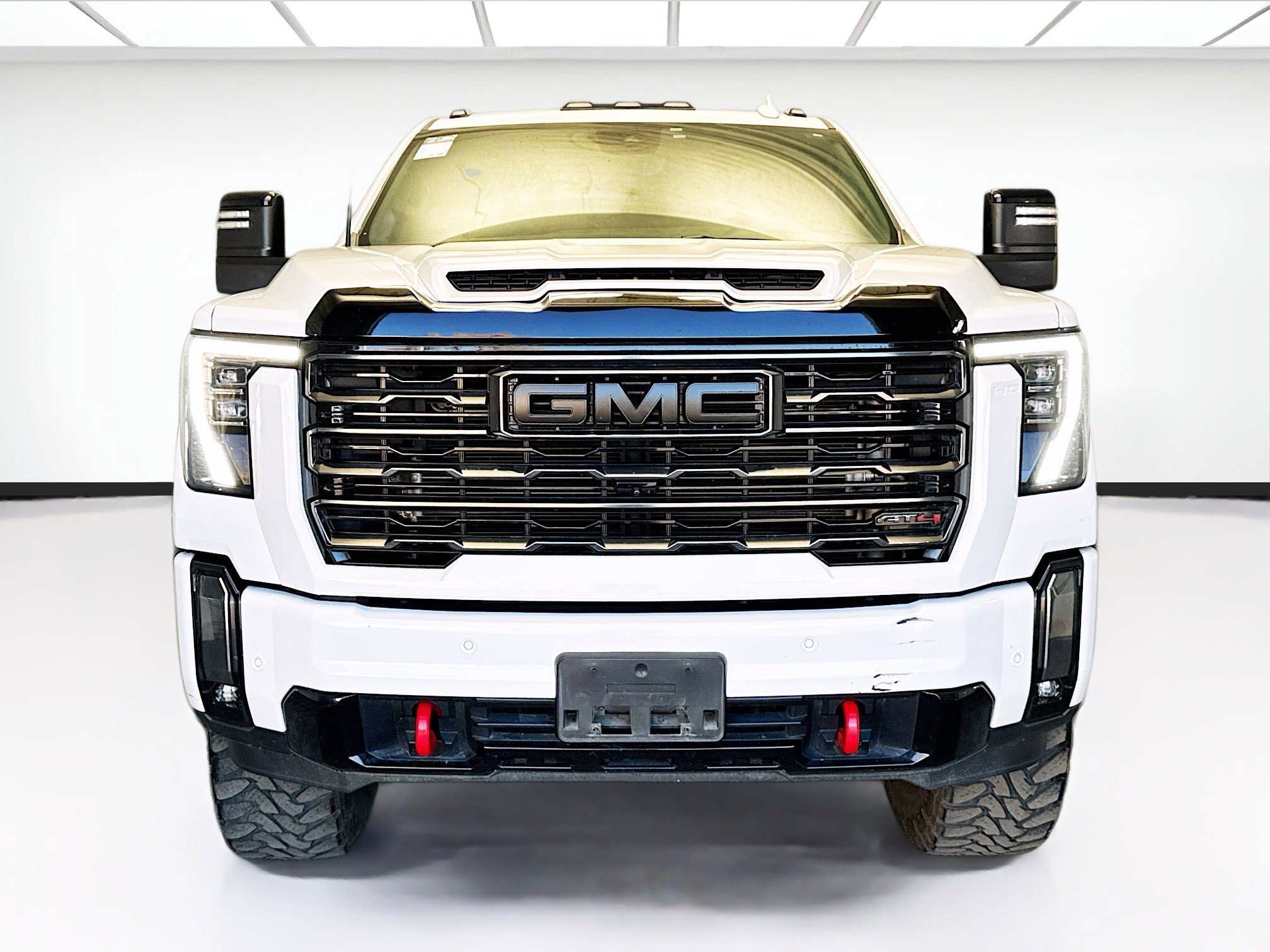 Used 2024 GMC Sierra 2500 AT4 w/ Technology Package image 2
