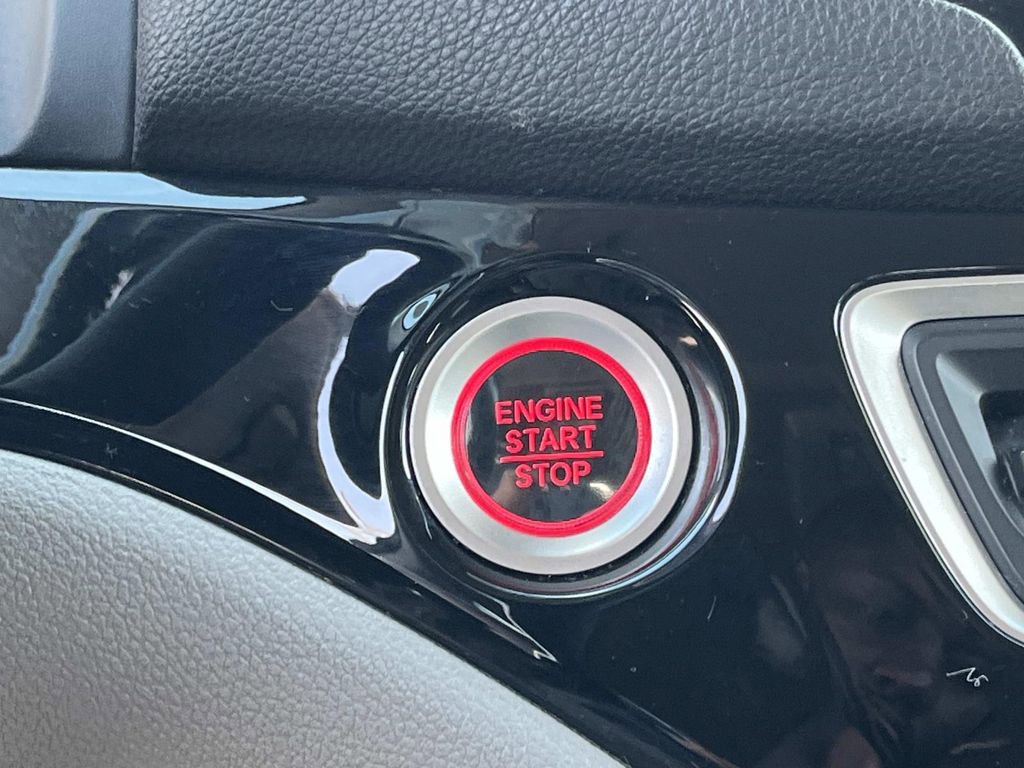 Used 2017 Honda Pilot Touring image 37