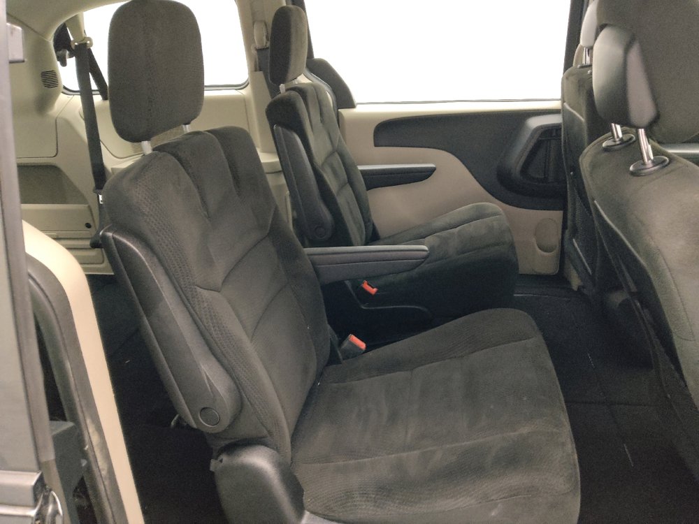 Used 2016 Dodge Grand Caravan American Value Package image 19