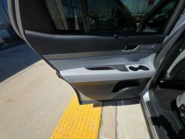 Used 2024 Hyundai Palisade SEL w/ Premium Package image 23