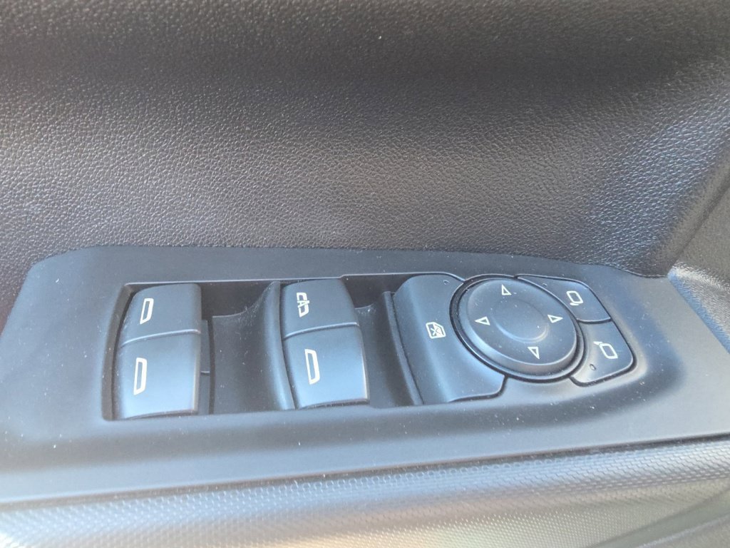 Used 2021 Chevrolet Silverado 1500 Custom RWD image 11
