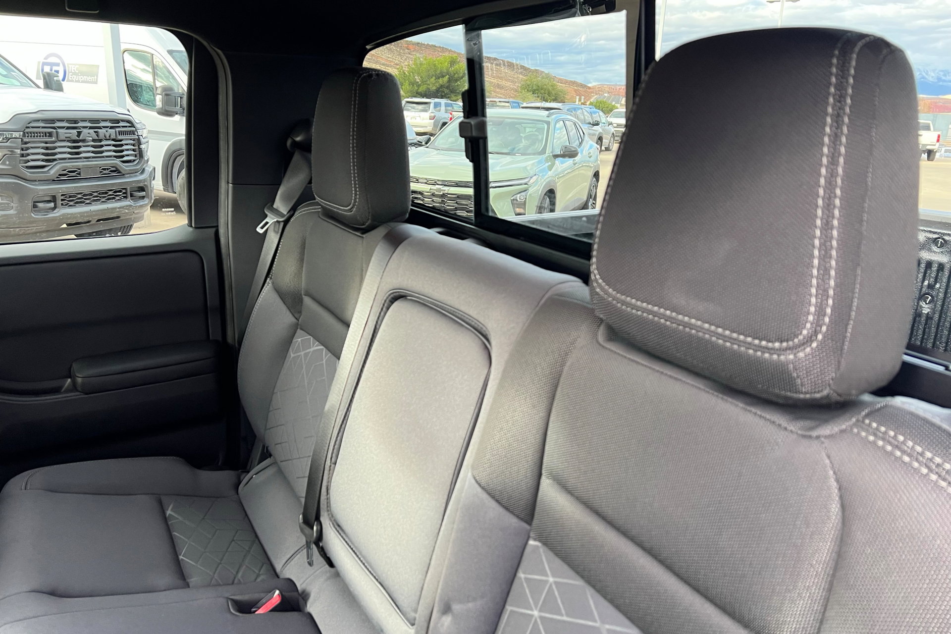 New 2026 Nissan Frontier SV w/ Tow Package image 20