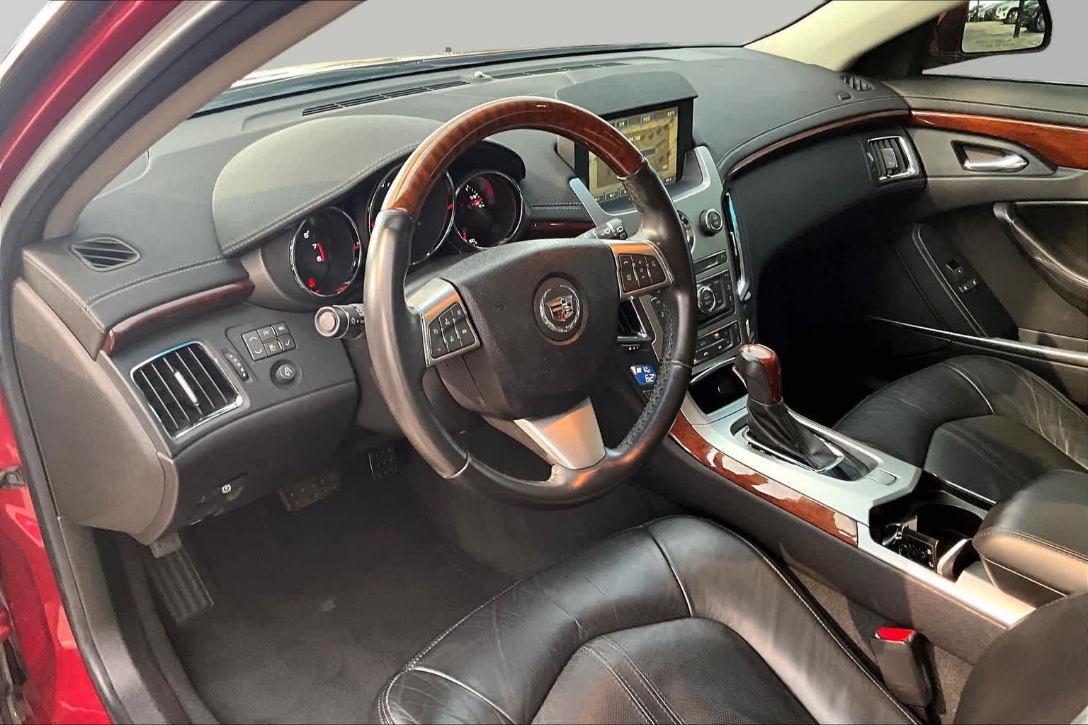 Used 2010 Cadillac CTS Premium RWD image 17