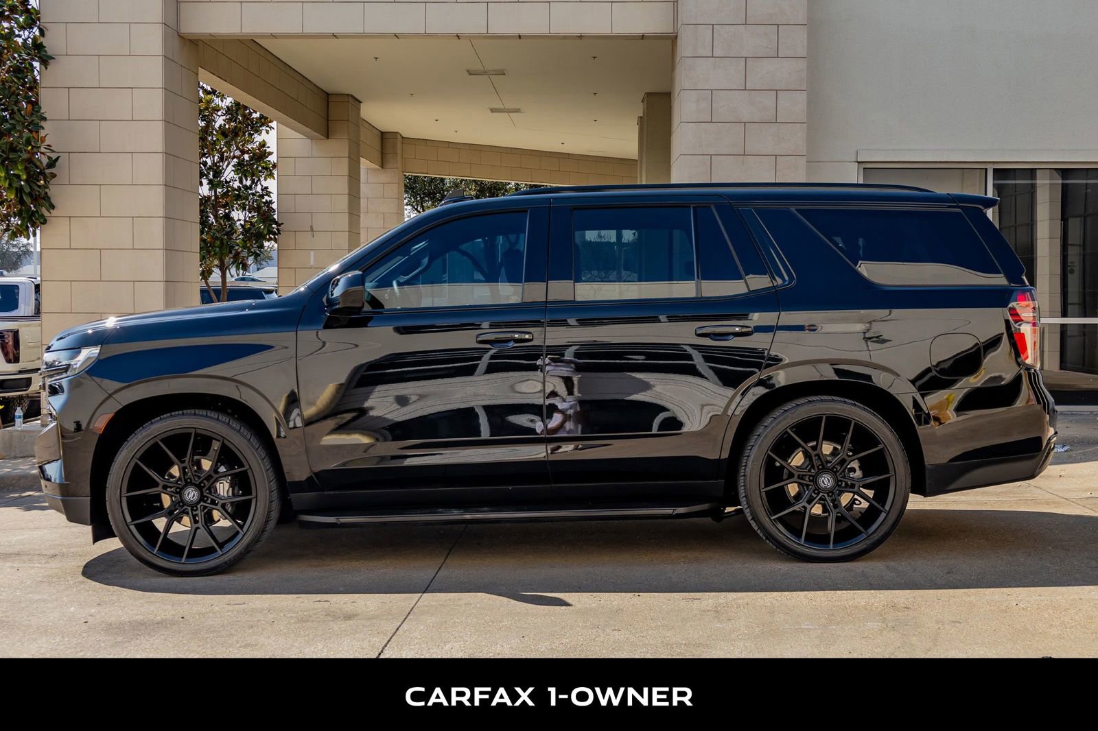 Used 2024 Chevrolet Tahoe LS w/ Driver Alert Package RWD image 5