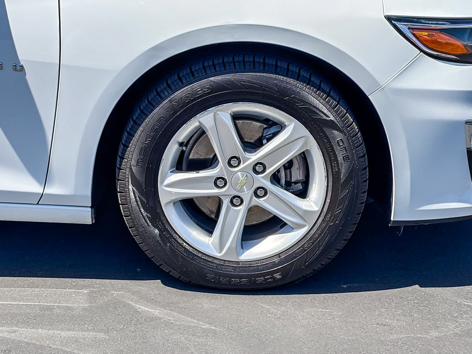 Used 2020 Chevrolet Malibu LS FWD image 9