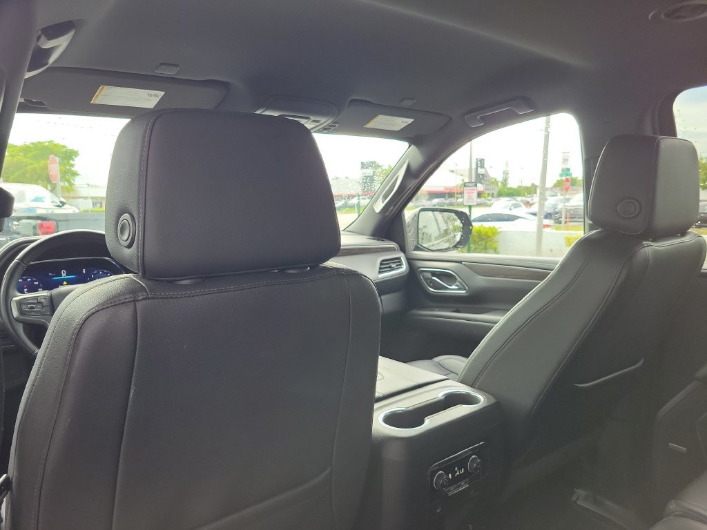 Used 2024 Chevrolet Suburban LT AWD/4WD image 15