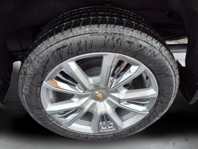 New 2026 Chevrolet Silverado 1500 High Country AWD/4WD image 8