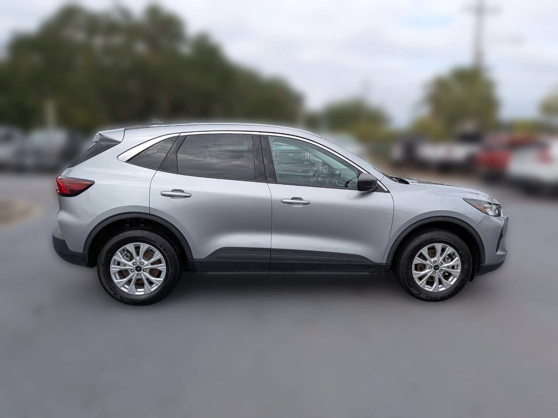 Certified 2024 Ford Escape Active AWD/4WD image 3